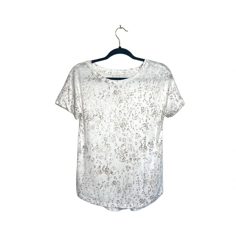 Maurices 24/7 White & Light Brown Animal Print Drop Shoulder Tee Small Women’s